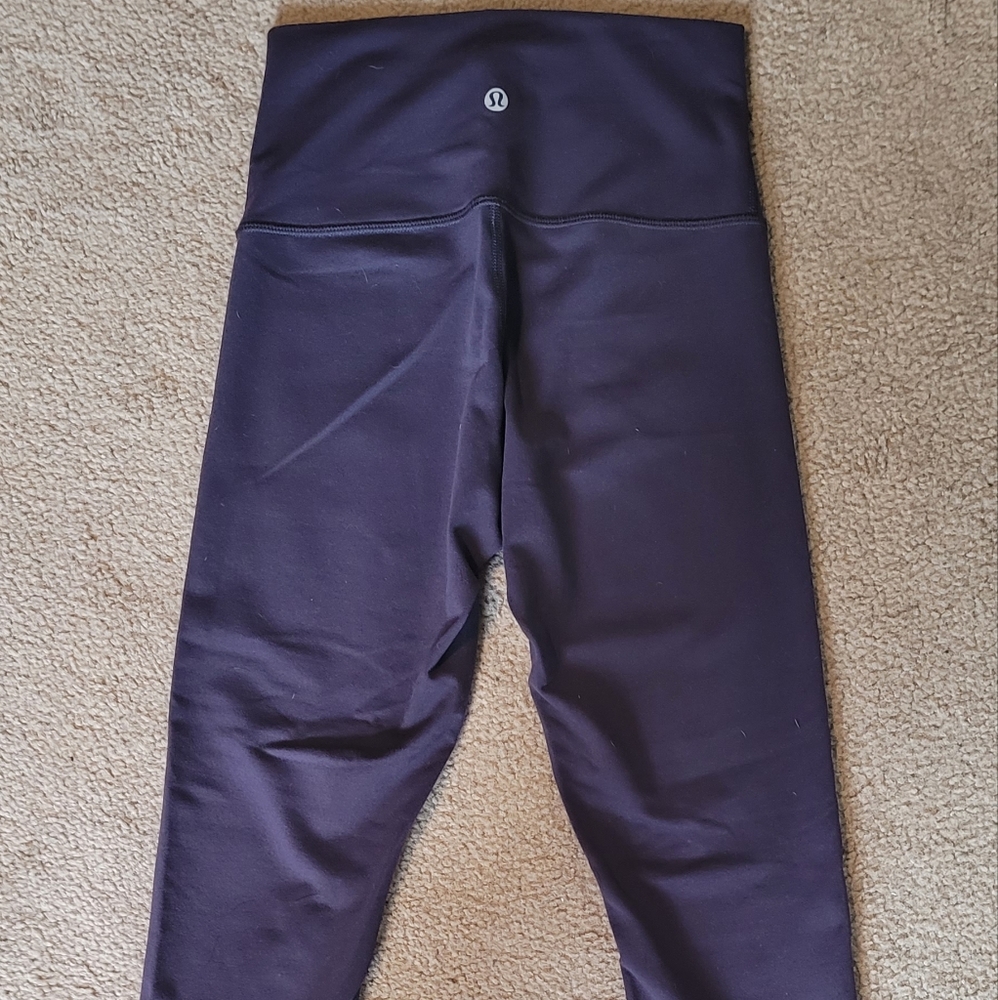 Lululemon Capris Leggings - Picture 2 of 2